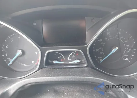 2016 Ford Focus Se z USA, uszkodzony, nr VIN 1FADP3F22GL368167